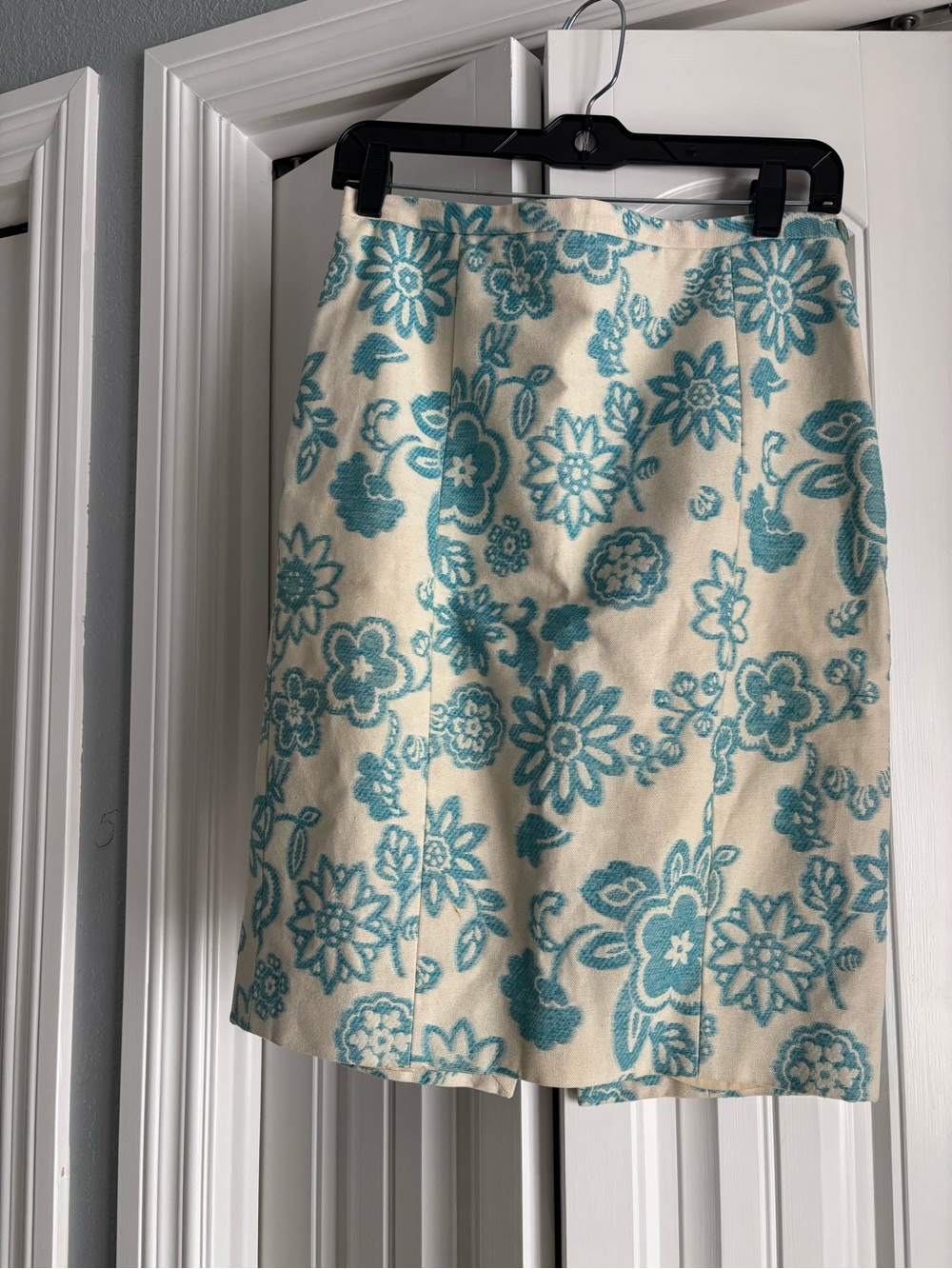 Moschino Women's Cream & Teal Floral Pencil Skirt